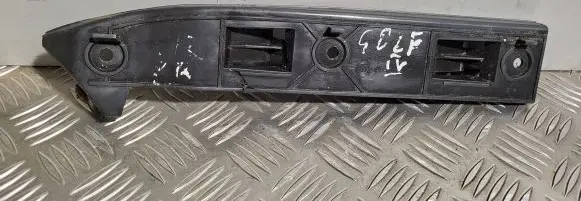 Front bumper mounting bracket