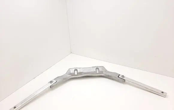 Radiator mount bracket