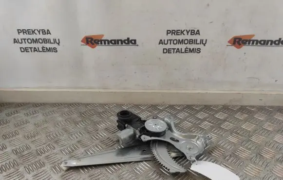 Toyota Prius (XW50) Rear door window regulator with motor 8572047150 0620203912