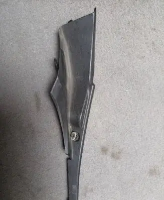 Mazda CX-9 Wiper trim TD1151PB1