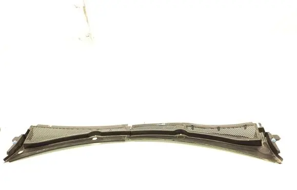 Peugeot 2008 I Wiper trim 9673303277 9673302777