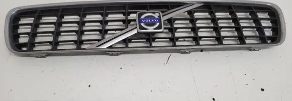 Volvo S40 Front bumper upper radiator grill 08620116