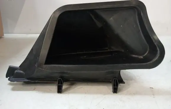 Porsche Macan (95B) Air filter box cover 95B819979