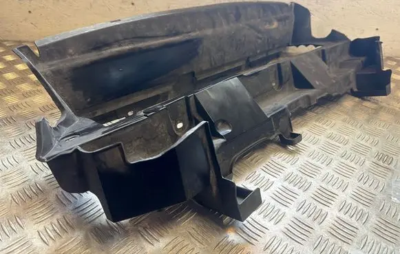 Honda CR-V Air intake duct part 71201TLA