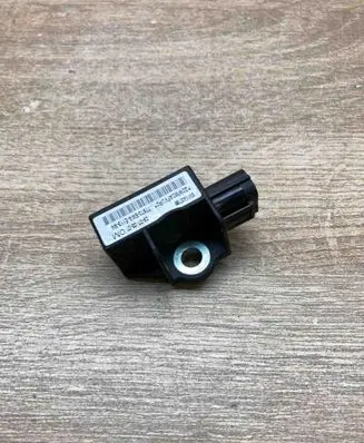 Honda CR-V Airbag deployment crash/impact sensor 77970SWAE113M4 5WK43786