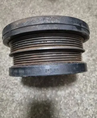BMW 5 E39 Crankshaft pulley 11232247890