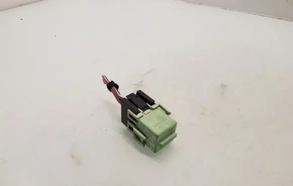 BMW 5 E39 Other relay 61368373700
