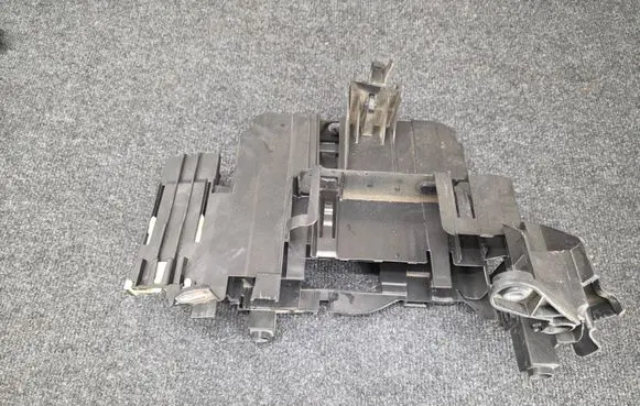 BMW 4 G22 G23 G24 G26 Engine control unit holder 9454102