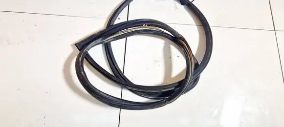 Audi 80 90 S2 B4 Rubber seal front coupe door 