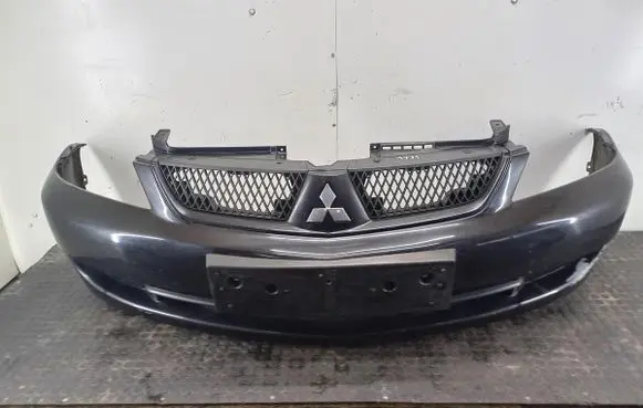 Mitsubishi Lancer VIII Front bumper 