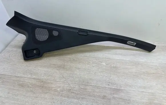 Trunk/boot side trim panel