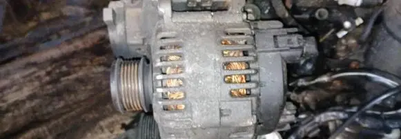 Volkswagen Golf Plus Generator/alternator 06F903023C