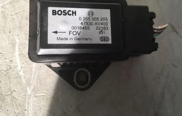 Nissan Primera ESP (stability system) control unit 265005265