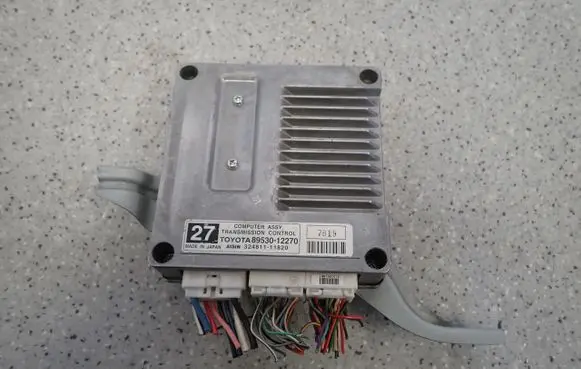 Toyota Auris 150 Torque split ecu control unit/module 8953012270