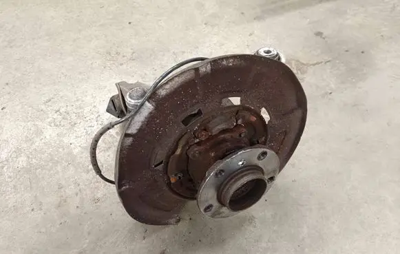 BMW X6 E71 Rear wheel hub spindle/knuckle 