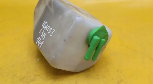 Suzuki Ignis Coolant expansion tank/reservoir