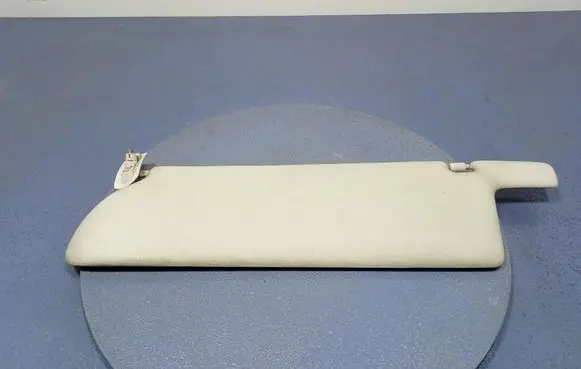 Sun visor