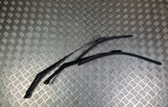 Jaguar E-Pace Windshield/front glass wiper blade 9068 9067