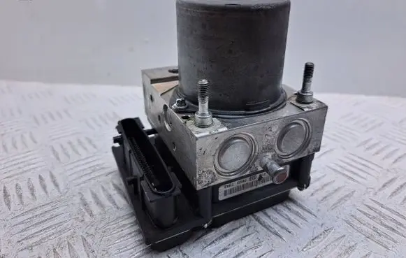 Toyota Corolla Verso AR10 ABS Pump 440500F030 0265950412