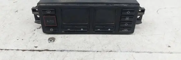 Audi A4 S4 B5 8D Climate control unit 8L0820043D 5HB00760804