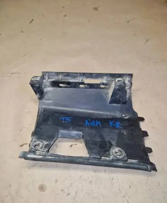 Volkswagen Transporter - Caravelle T5 Bumper support mounting bracket corner 7H0807129A 61525