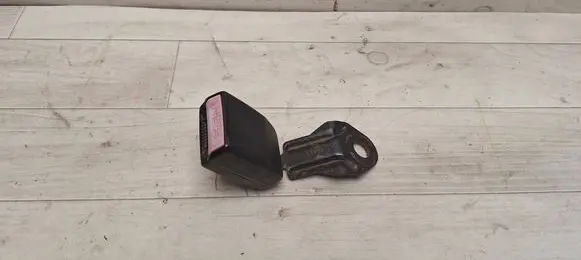 Peugeot 807 Middle seatbelt buckle (rear) 6005836