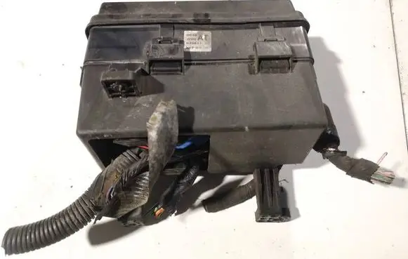 Chevrolet Lacetti Fuse box set 0038j200 070611