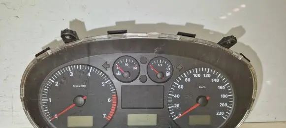 Seat Cordoba (6K) Speedometer (instrument cluster) 81071456