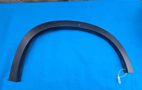 BMW X5 E70 Front arch trim 7158428