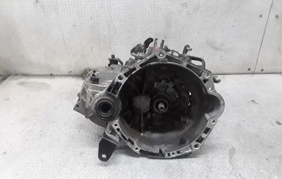 Hyundai i20 (PB PBT) Manual 5 speed gearbox F107BW