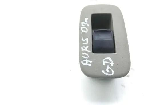 Toyota Auris 150 Electric window control switch
