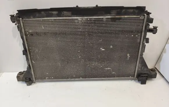 Renault Master III Coolant radiator