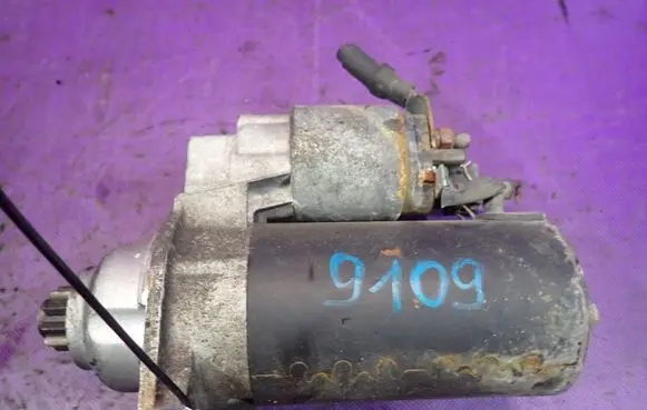 Volkswagen Golf IV Starter motor STX200003