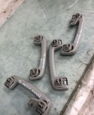 Nissan Qashqai J12 A set of handles for the ceiling 1312110b