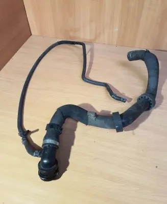 Audi Q7 4L Engine coolant pipe/hose 7L6122291H