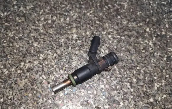 Mercedes-Benz ML W163 Fuel injectors set A2720780249