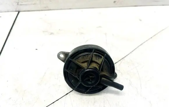 Opel Vectra B Vacuum air tank 
