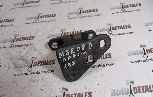 Mercedes-Benz E W211 Front door lower hinge 