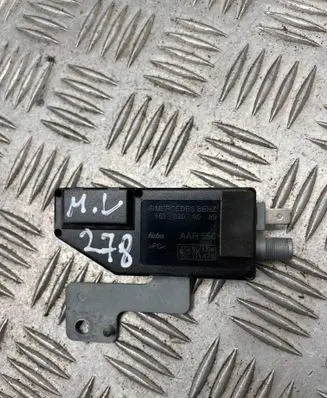 Mercedes-Benz ML W163 Aerial antenna amplifier 1638200089