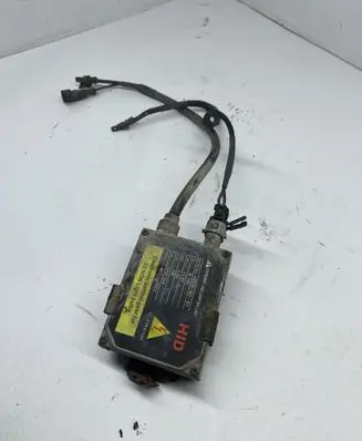 Volkswagen PASSAT B5.5 Headlight ballast module Xenon