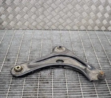 Citroen DS3 Front lower control arm/wishbone