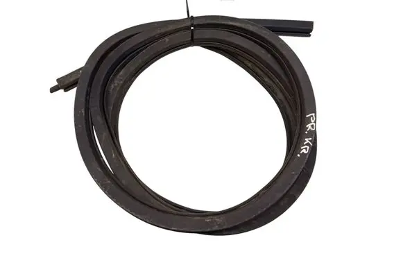 Audi A3 S3 8P Front door rubber seal 1K5867911