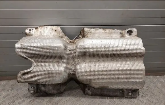 Audi A3 S3 8V Exhaust heat shield 5Q0825613C