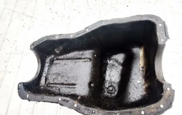 Oil sump