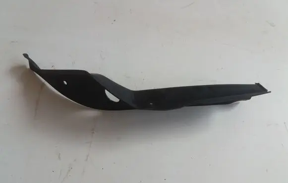 BMW X3 G01 Rear/tail light trim molding 7424600