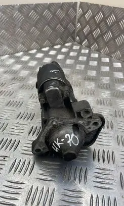 Nissan Qashqai Starter motor 8200584675B