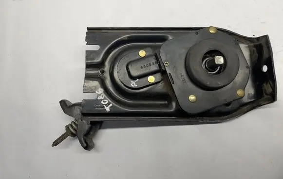 Dodge Durango III Spare wheel mounting bracket 68145504AD