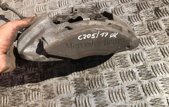 Mercedes-Benz C W205 Front brake caliper