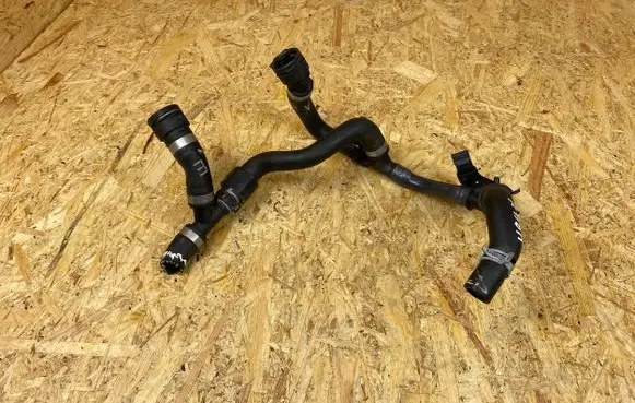 Porsche Taycan 9J1 Engine coolant pipe/hose 9J1122058