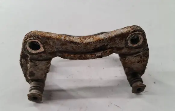 Volvo S40, V40 Front Brake Caliper Pad/Carrier 